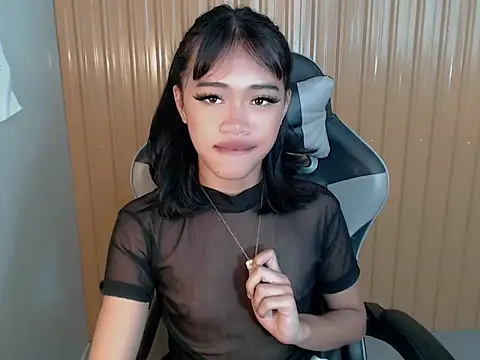 Snapshot of urcurlydiva chatting on 04/13/26, 06:30 urcurlydiva online show from 04/13/26, 06:30