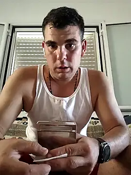 Snapshot of m702d-gr chatting on 09/22/25, 03:03 m702d-gr online show from 09/22/25, 03:03