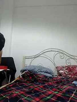 Snapshot of m702d-gr chatting on 01/16/26, 03:27 m702d-gr online show from 01/16/26, 03:27