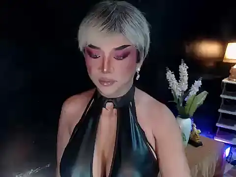 Snapshot of xAuroraRobinsx chatting on 05/14/26, 06:15 xAuroraRobinsx online show from 05/14/26, 06:15