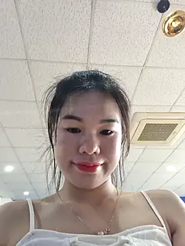 Snapshot of Baby-ladytits2025 chatting on 10/26/25, 04:51 Baby-ladytits2025 online show from 10/26/25, 04:51