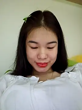 Snapshot of Baby-ladytits2025 chatting on 10/28/25, 03:43 Baby-ladytits2025 online show from 10/28/25, 03:43