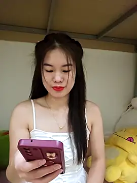 Snapshot of Baby-ladytits2025 chatting on 11/09/25, 06:23 Baby-ladytits2025 online show from 11/09/25, 06:23