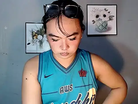 Snapshot of Asianblk_barbiedoll chatting on 05/27/26, 03:25 Asianblk barbiedoll online show from 05/27/26, 03:25