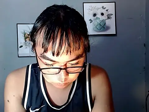 Snapshot of Asianblk_barbiedoll chatting on 06/09/26, 01:17 Asianblk barbiedoll online show from 06/09/26, 01:17