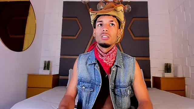 Thiagoferreti online show from 11/18/25, 07:29