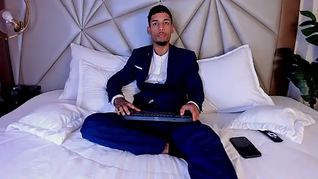 Thiagoferreti online show from 02/12/26, 04:40