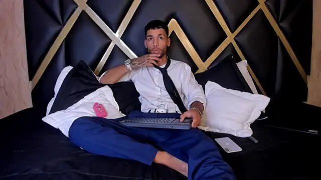 Thiagoferreti online show from 03/05/26, 03:35