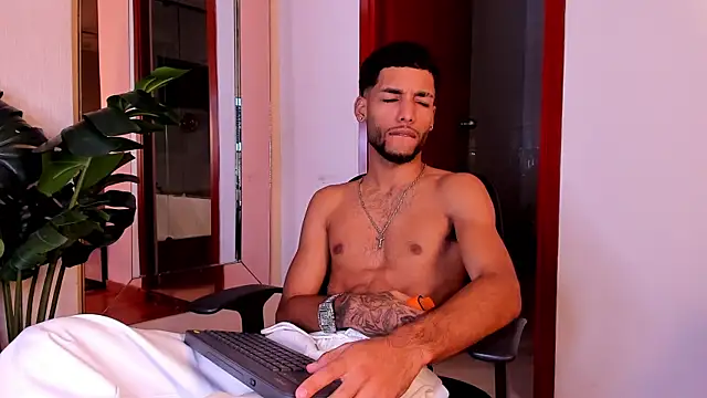 Thiagoferreti online show from 04/02/26, 02:53