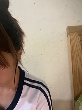 Snapshot of Lucy217 chatting on 09/14/25, 12:37 Lucy217 online show from 09/14/25, 12:37