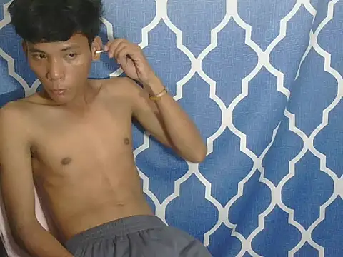 Snapshot of isanxxx chatting on 04/26/26, 04:48 isanxxx online show from 04/26/26, 04:48