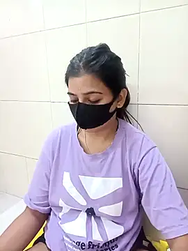 Snapshot of Hot_Jaanvi_ chatting on 09/23/25, 04:54 Hot Jaanvi online show from 09/23/25, 04:54