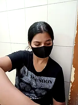 Snapshot of Hot_Jaanvi_ chatting on 09/26/25, 05:22 Hot Jaanvi online show from 09/26/25, 05:22