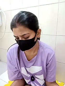 Snapshot of Hot_Jaanvi_ chatting on 10/11/25, 05:50 Hot Jaanvi online show from 10/11/25, 05:50
