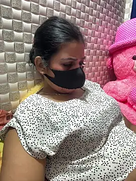 Hot Jaanvi  online show from 03/17/26, 06:00