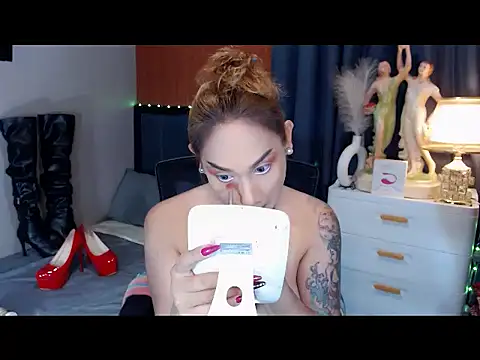 Allysonevanns online show from 05/18/26, 02:40