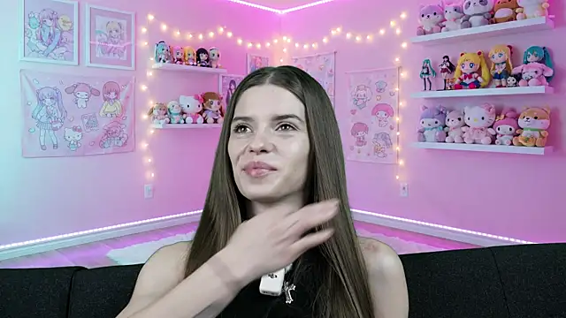 sukie spooky online show from 05/04/26, 06:04