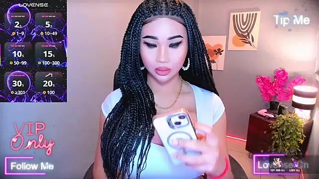 TriciaCumLoader online show from 01/17/26, 08:30