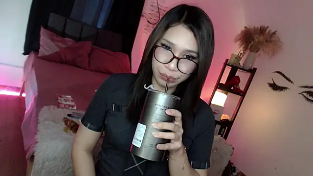 Veniceseduction online show from 09/22/25, 04:47