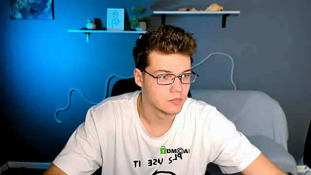 lucas long  online show from 10/20/25, 08:48