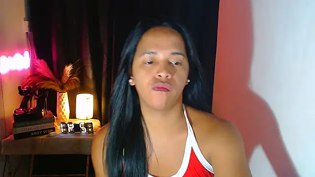 Lorainnelustts online show from 12/02/25, 06:41