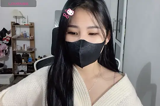 Snapshot of ___Daisy___ chatting on 11/18/25, 03:16 Daisy online show from 11/18/25, 03:16