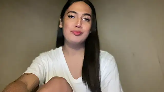 Snapshot of fallon_empress143 chatting on 09/10/25, 04:18 fallon empress143 online show from 09/10/25, 04:18