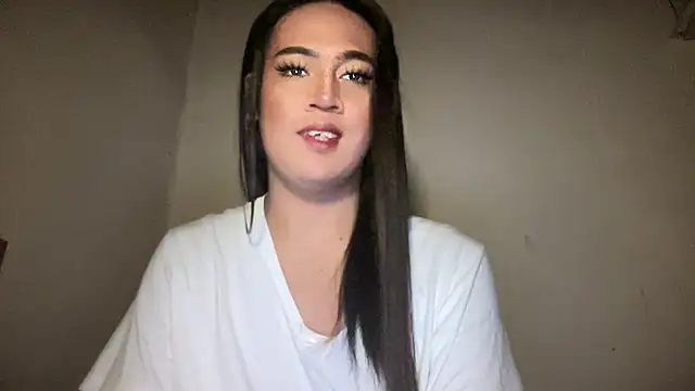 Snapshot of fallon_empress143 chatting on 11/04/25, 11:04 fallon empress143 online show from 11/04/25, 11:04