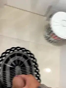 Teyxa19cm online show from 10/08/25, 04:15