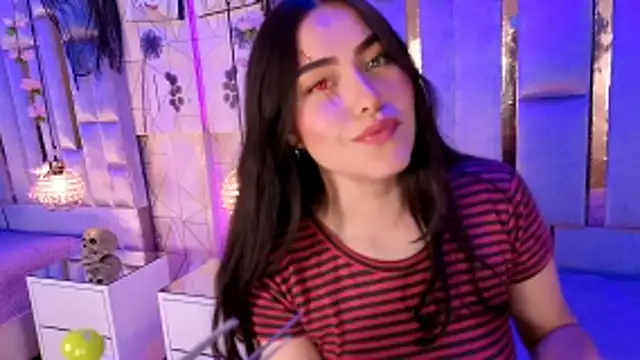 HannaCollins  online show from 10/31/25, 01:34