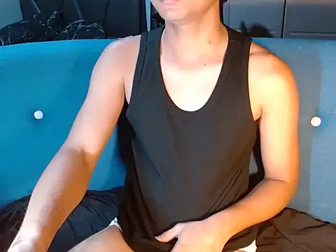 Snapshot of urbigcock_andrie chatting on 03/21/26, 02:16 urbigcock andrie online show from 03/21/26, 02:16