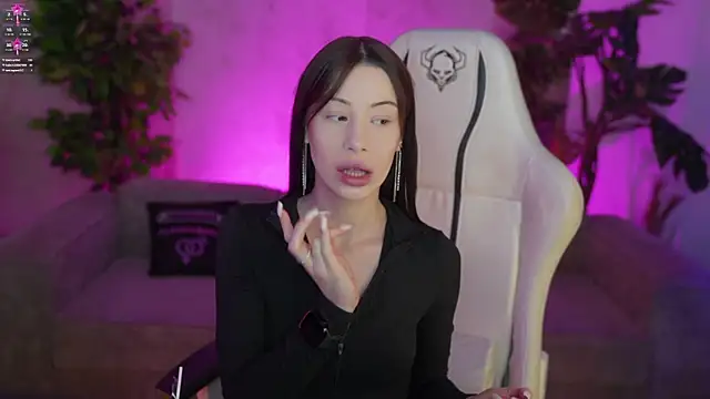 Selena Glow online show from 12/22/25, 08:39