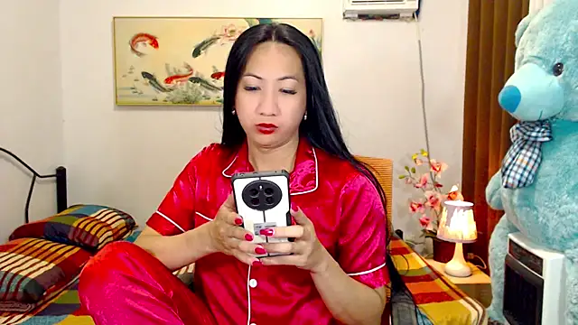 Snapshot of LovelyQueen69 chatting on 05/29/26, 01:20 LovelyQueen69 online show from 05/29/26, 01:20