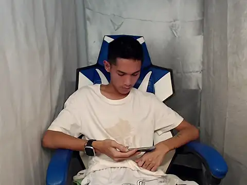 riks tyler online show from 03/04/26, 07:53