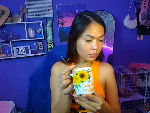 urgirljane online show from 06/24/26, 01:37