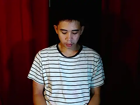 Snapshot of urasianbigcock chatting on 10/31/25, 11:06 urasianbigcock online show from 10/31/25, 11:06