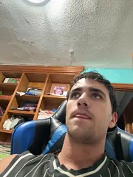 Snapshot of aavrdvh33 chatting on 11/09/25, 06:39 aavrdvh33 online show from 11/09/25, 06:39