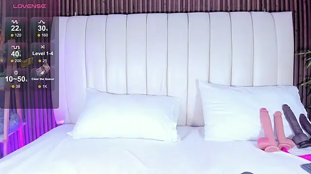 SandraMilerr online show from 12/18/25, 04:18