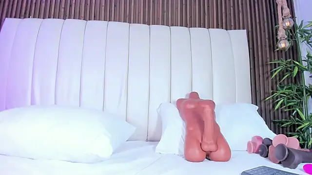 SandraMilerr online show from 01/16/26, 04:16