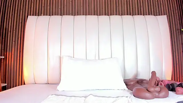 SandraMilerr online show from 03/05/26, 04:30