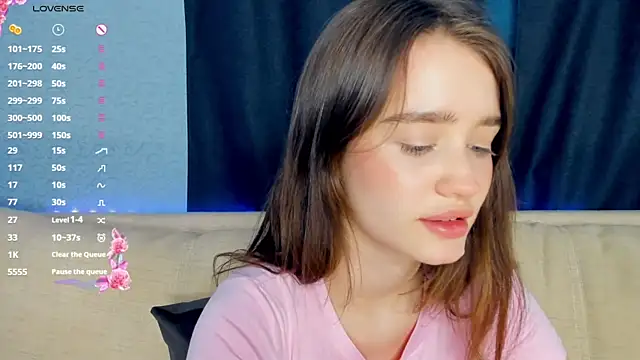 lovelyalivia online show from 02/13/26, 10:22