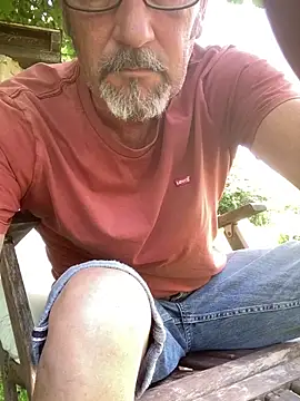 Snapshot of nastro1967 chatting on 06/19/26, 12:09 nastro1967 online show from 06/19/26, 12:09