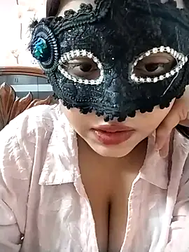 Snapshot of colleen_hoover chatting on 10/08/25, 12:36 colleen hoover online show from 10/08/25, 12:36