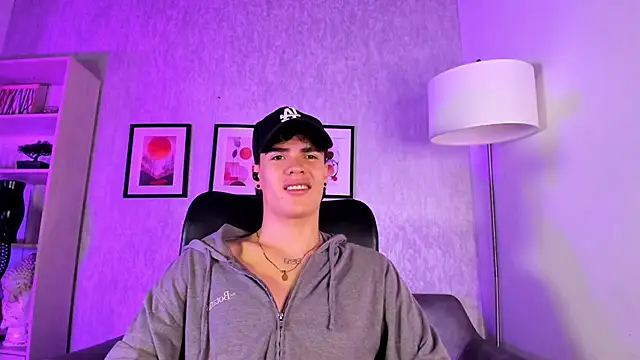 BenitoSaenz online show from 11/03/25, 12:06