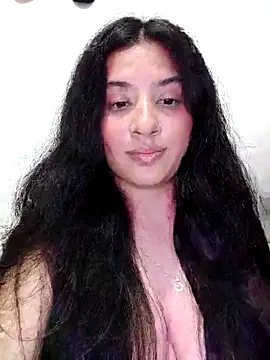 Snapshot of VALENTINA_ROUSE_ chatting on 11/24/25, 03:45 VALENTINA ROUSE online show from 11/24/25, 03:45