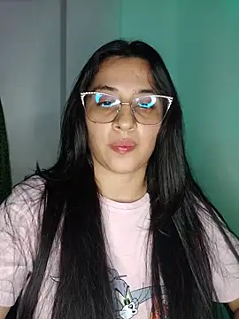 VALENTINA ROUSE  online show from 05/26/26, 11:23