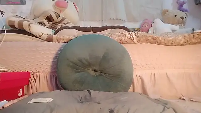 Snapshot of Mailisa_Ana chatting on 12/14/25, 10:03 Mailisa Ana online show from 12/14/25, 10:03