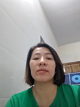 Snapshot of Hailey_babe chatting on 10/14/25, 01:17 Hailey babe online show from 10/14/25, 01:17