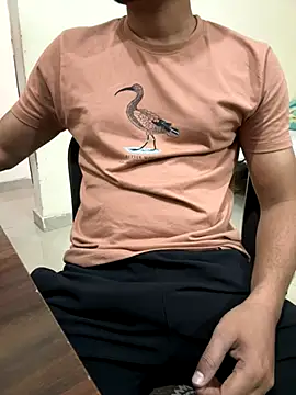 Snapshot of Saifq chatting on 10/07/25, 06:43 Saifq online show from 10/07/25, 06:43