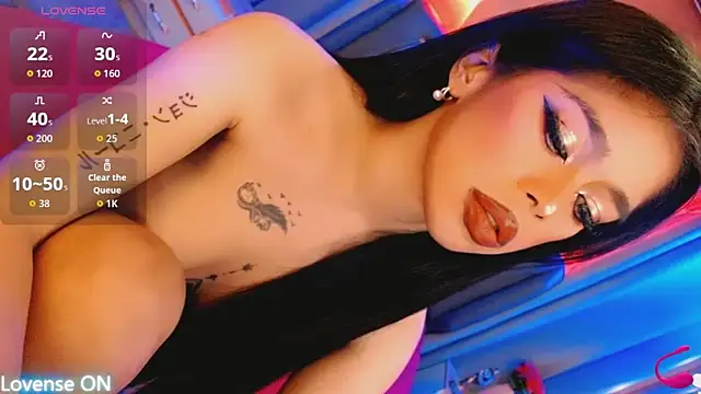 Snapshot of Andrea_Bryte chatting on 09/25/25, 06:33 Andrea Bryte online show from 09/25/25, 06:33